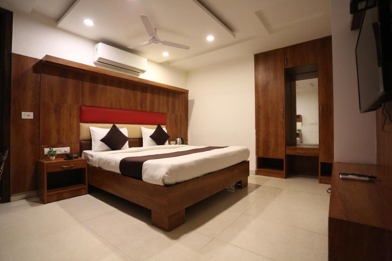 Hotel Sm Suits Near Delhi Airport-Unit By Grand Urban Luxury Νέο Δελχί Εξωτερικό φωτογραφία