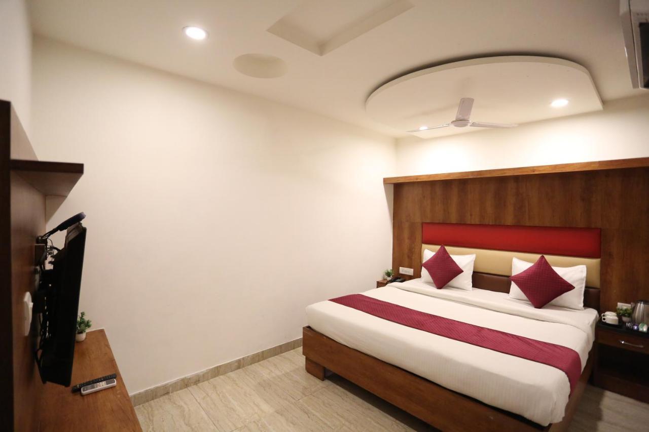 Hotel Sm Suits Near Delhi Airport-Unit By Grand Urban Luxury Νέο Δελχί Εξωτερικό φωτογραφία