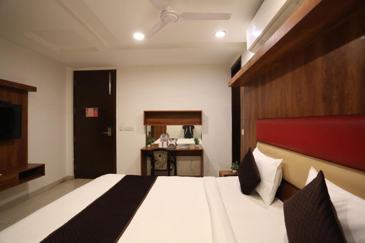 Hotel Sm Suits Near Delhi Airport-Unit By Grand Urban Luxury Νέο Δελχί Εξωτερικό φωτογραφία
