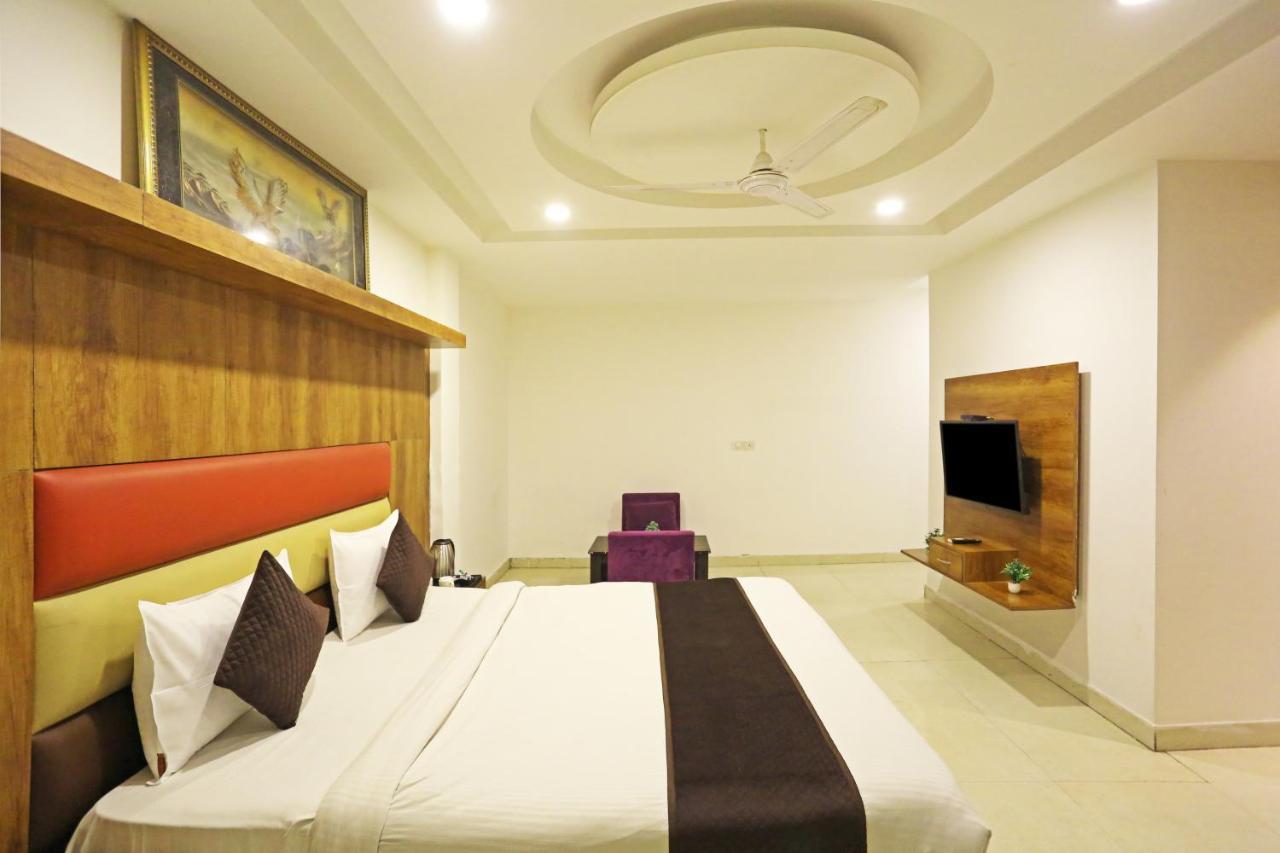 Hotel Sm Suits Near Delhi Airport-Unit By Grand Urban Luxury Νέο Δελχί Εξωτερικό φωτογραφία