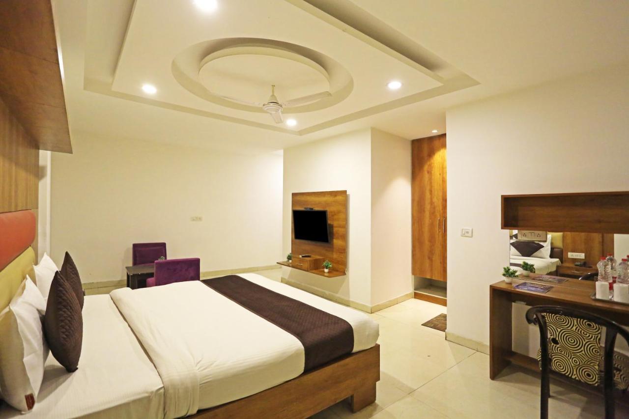 Hotel Sm Suits Near Delhi Airport-Unit By Grand Urban Luxury Νέο Δελχί Εξωτερικό φωτογραφία