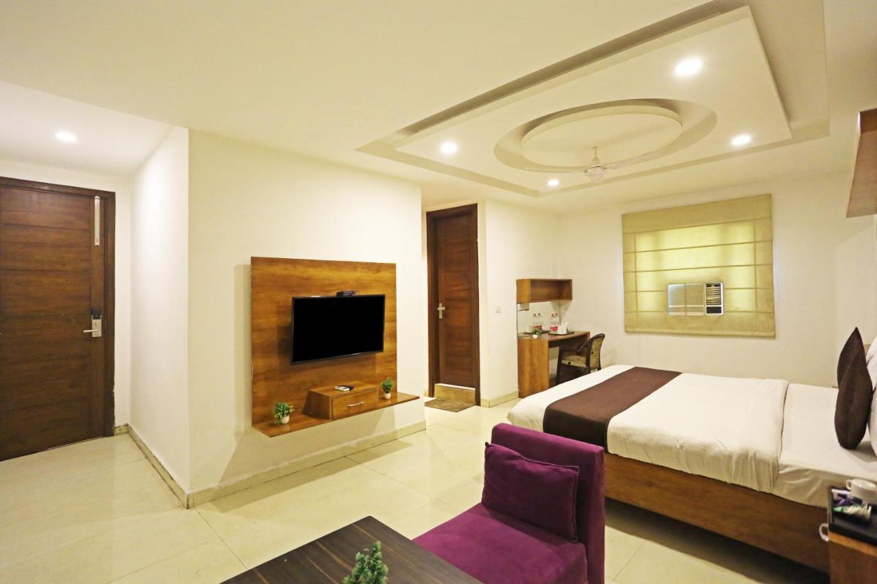 Hotel Sm Suits Near Delhi Airport-Unit By Grand Urban Luxury Νέο Δελχί Εξωτερικό φωτογραφία