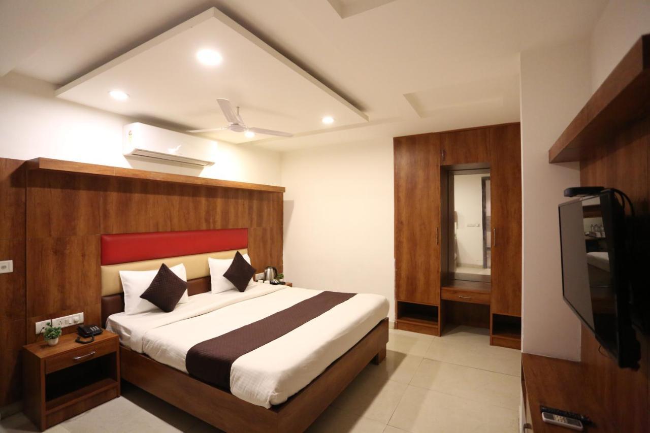 Hotel Sm Suits Near Delhi Airport-Unit By Grand Urban Luxury Νέο Δελχί Εξωτερικό φωτογραφία